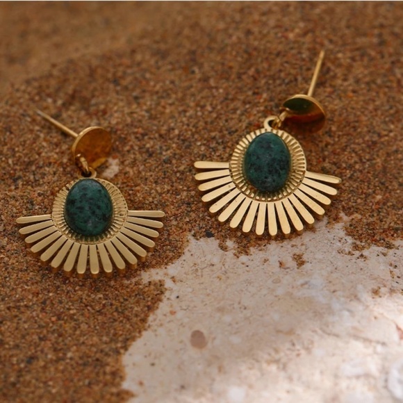 ⭐️ New 18k gold plated natural african turquoise dangle earrings - Picture 6 of 10